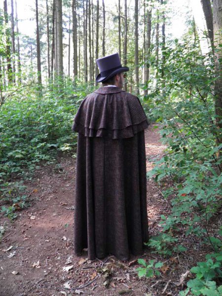 victorian cloaks and capes