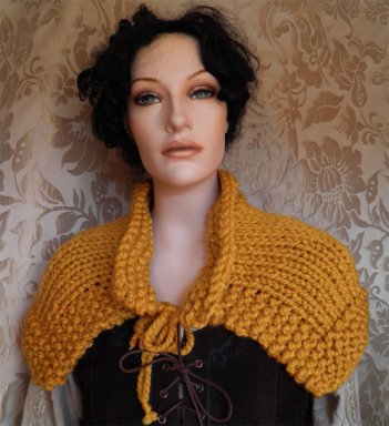 Wool capelets and cowls